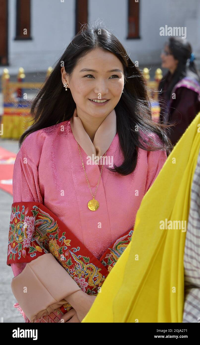 THIMPU 20160608 Reine Jetsun Pema du Bhoutan dans le centre politique et religieux de Bhutan Tashichho Dzongat à Thimpu, Bhoutan 8 juin 2016. Les Royals suédois sont sur une visite d'Etat de trois jours au Bhoutan Foto Jonas Ekstromer / TT / Kod 10030 Banque D'Images