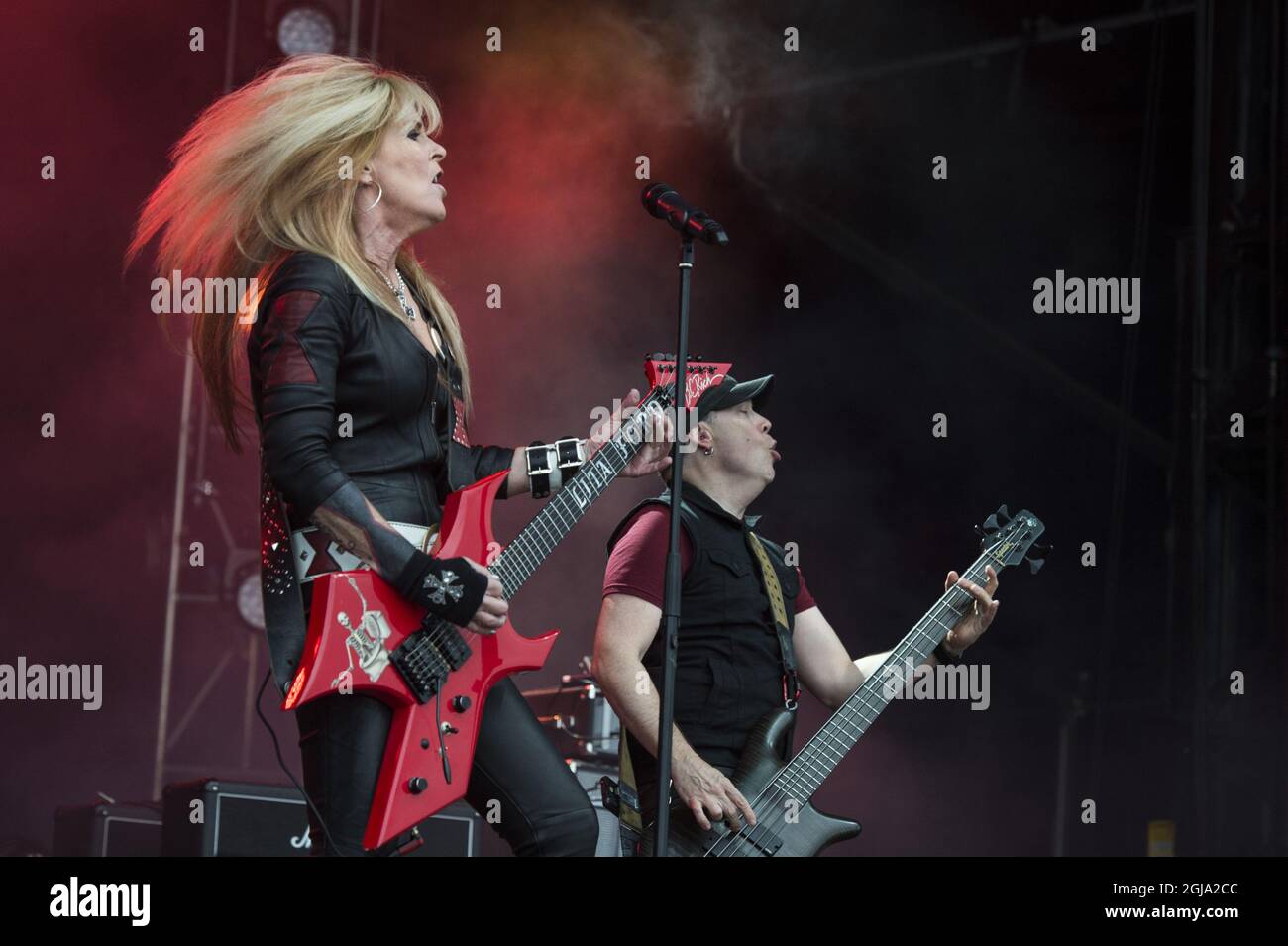 NORJE 2016-06-10 l'américain d'origine anglaise Lita Ford se produit au festival de musique rock de Suède à Norje, en Suède, le 10 juin 2016. Photo: Erik Nylander / TT / code 11540 Banque D'Images