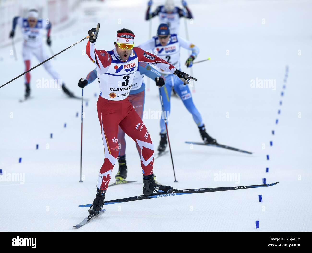 LAHTIS 2017-03-05 Alex Harvey, du Canada, célèbre le 50 mars 2017, à Lahti, en Finlande, la victoire de la compétition de ski acrobatique de masse de 5 km pour hommes aux Championnats du monde nordique de ski de la FIS. Photo Anders Wiklund / TT / Kod 10040 Banque D'Images