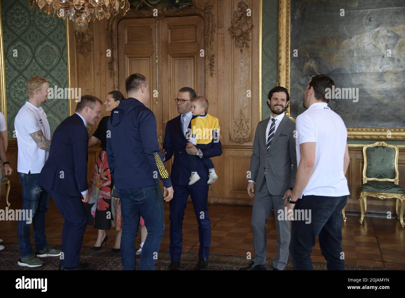 STOCKHOLM 2017-05-22 la princesse Victoria, la princesse Estelle, le prince Daniel, le prince Oskar et le prince Carl Philip ont rencontré l'équipe nationale suédoise de hockey sur glace au Palais royal de Stockholm, en Suède. La Suède a battu le Canada à la finale du dimanche des Championnats du monde de hockey sur glace en Allemagne. Foto: Anders Wiklund / TT / Kod 10040 Banque D'Images