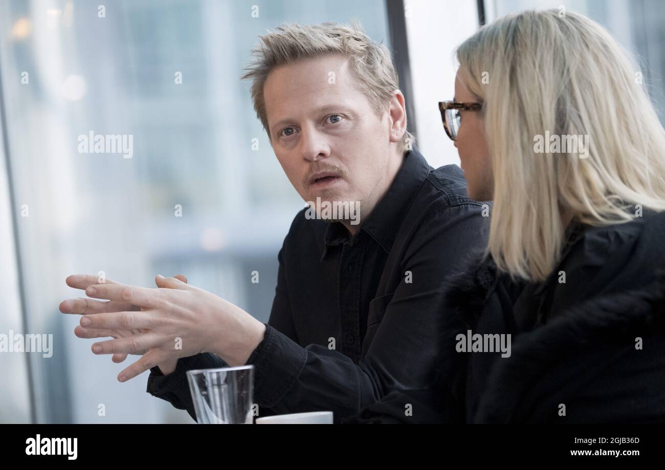 COPENHAGUE 2017-12-06 l'acteur danois Thure Lindhardt et l'actrice suédoise Sofia Helin sont vus lors d'une réunion de presse avant le début de la quatrième saison de la série télévisée danoise-suédoise 'Bron 4' (le pont) à Copenhague. Danemark, mercredi. Foto: Johan Nilsson / TT / Kod 50090 Banque D'Images