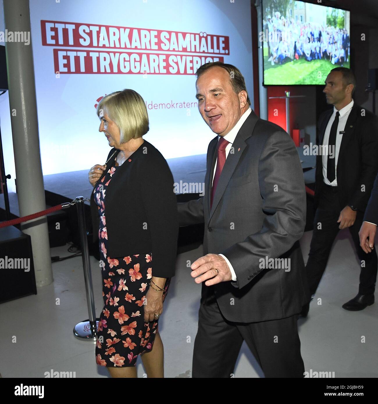 Le Premier ministre suédois Stefan Lofven et la femme Ulla Lofven arrivent dans le sillage électoral du Parti social-démocrate à Stockholm, en Suède, le 9 septembre 2018. Photo: Claudio Bresciani / TT / Kod 10090 Banque D'Images