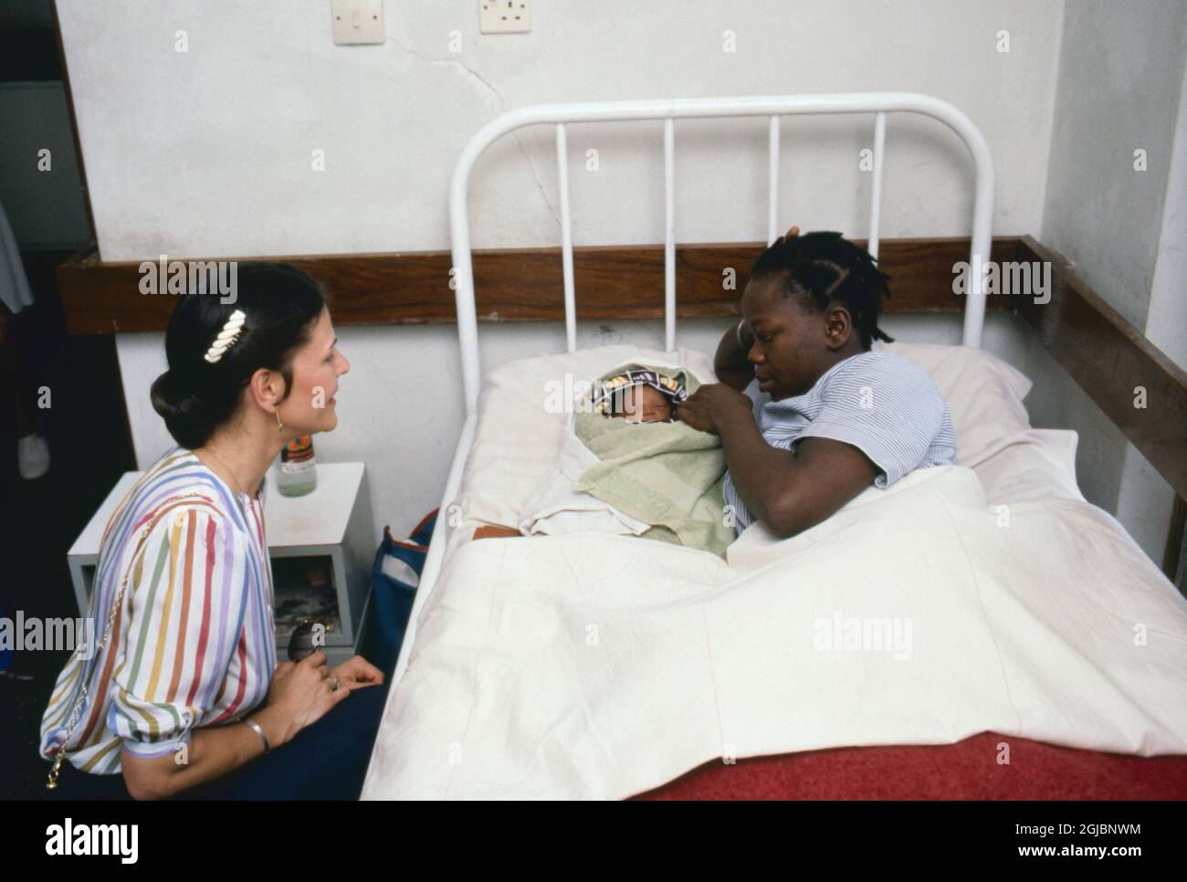 Queen Silvia lors d'une visite d'État en Tanzanie 1981 (c) Charles Hammarsten / IBL Banque D'Images