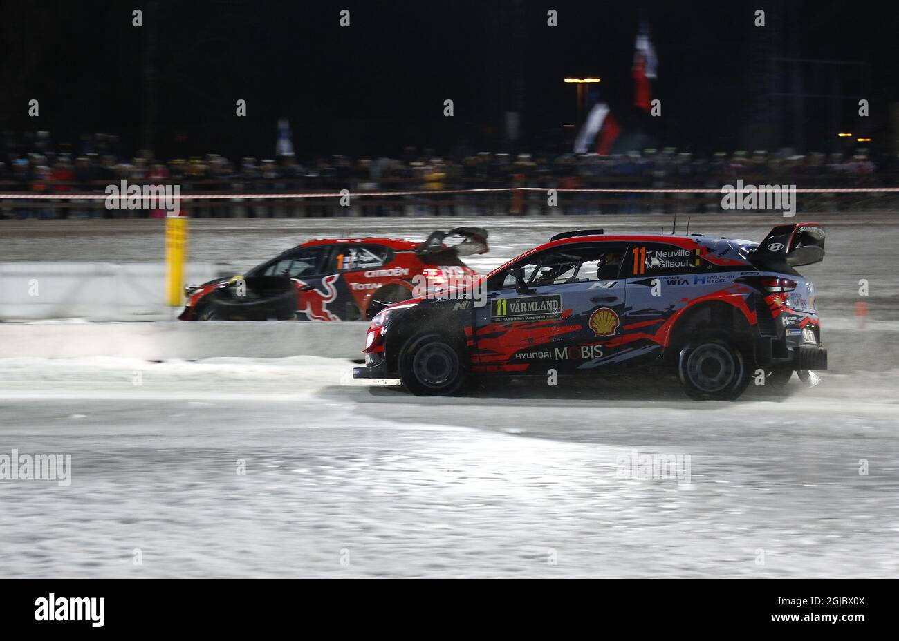 Thierry Neuville et Nicolas Gilsoul, de Belgique, dans leur coupé Hyundai i20 WRC lors du premier jour du deuxième tour du Championnat du monde de rallye FIA, Rally Sweden 2019, à Karlstad, Suède, 14 février 2019. Photo: Micke Fransson/TT/Kod 61460 Banque D'Images