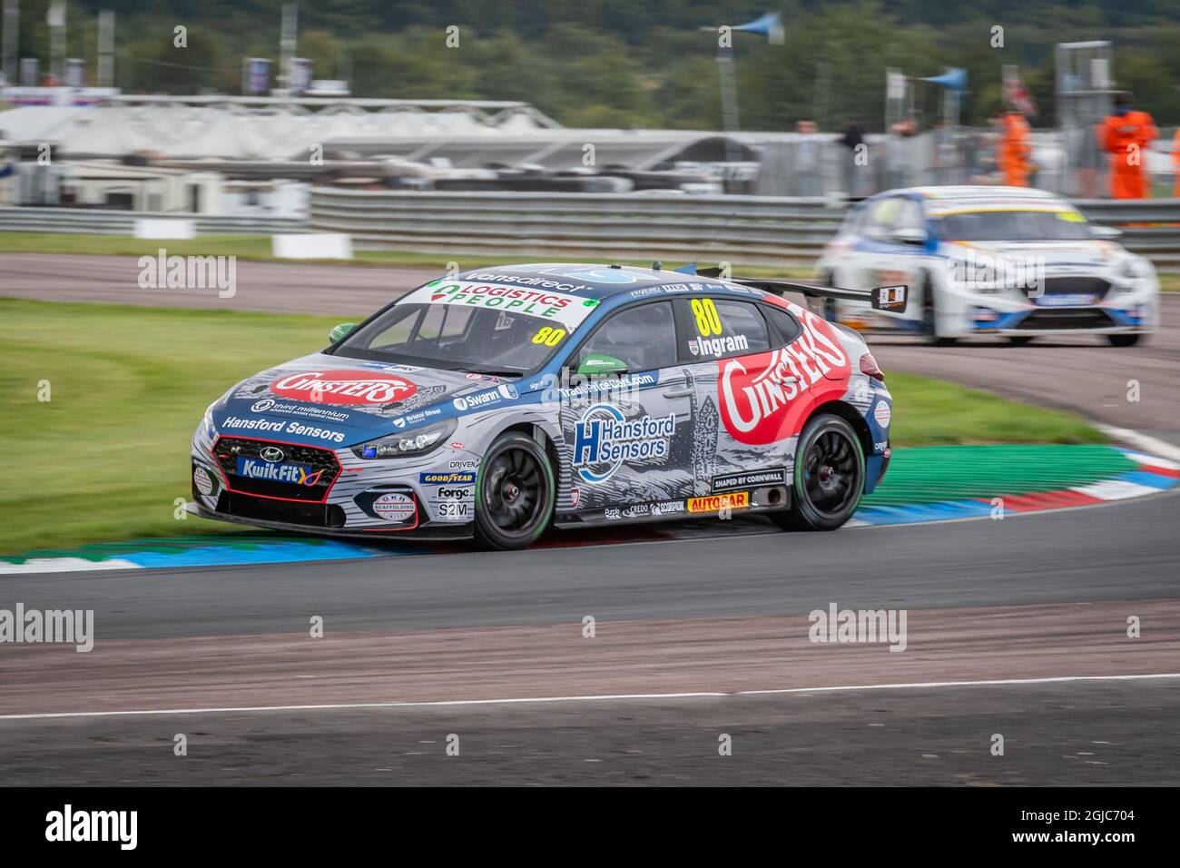 Tom Ingram dans une Hyundai i30N à l'événement BTCC à Thruxton en août 2021 Banque D'Images