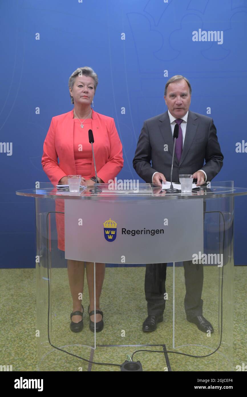 Ylva Johansson, ministre suédois de l’emploi et de l’intégration, et Stefan Lofven, Premier ministre, lors d’un examen préliminaire aux bureaux gouvernementaux de Stockholm, Suède, le 8 août 2018. Le Premier ministre a annoncé que le gouvernement suédois nomma le ministre Johansson au nouveau commissaire de l'UE Foto: Maja Suslin / TT / Kod 10300 Banque D'Images
