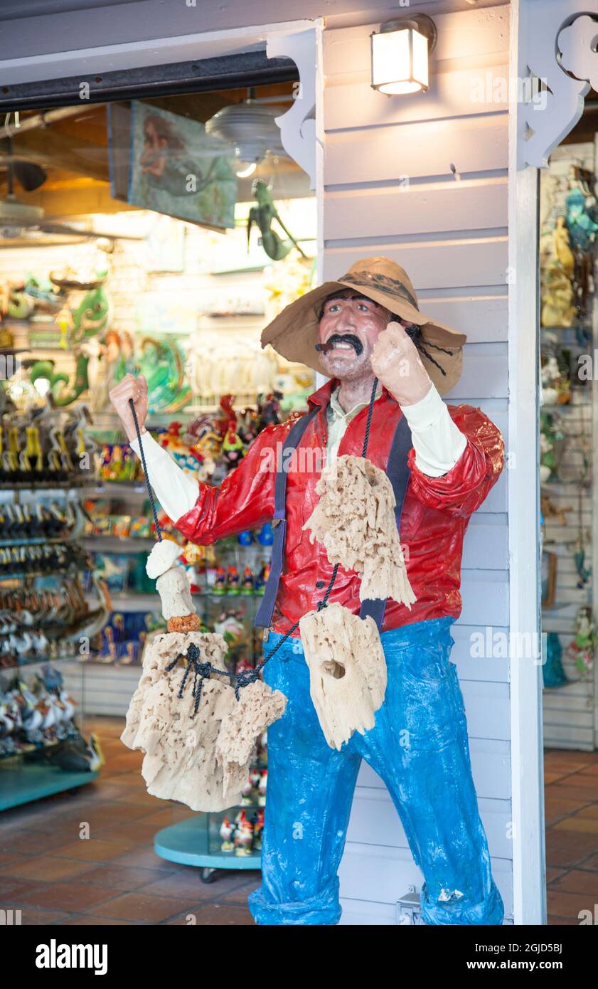 Statue de l'homme de l'éponge devant la boutique de souvenirs de Key West, Florida Keys. Banque D'Images