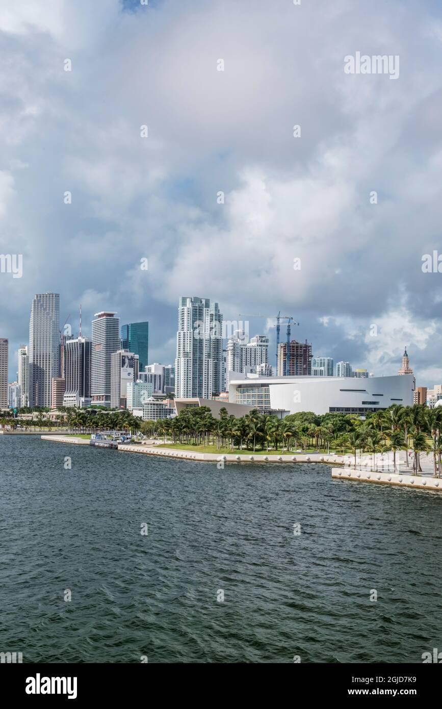 États-Unis, Floride, Miami. Horizon du centre-ville. Banque D'Images