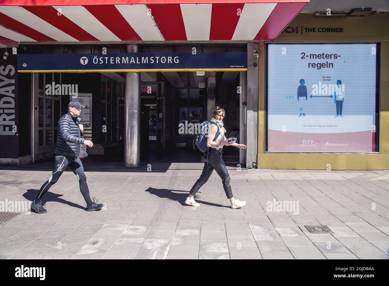 La vie quotidienne à Stockholm, Suède, le 23 avril 2020 pendant la pandémie du coronavirus. Photo: Station de métro Ã–stermalmstorg photo: Pontus Orre / Aftonbladet / TT code 2512 Banque D'Images