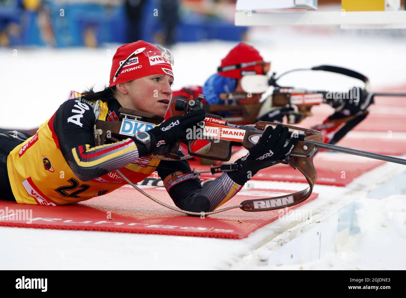 Andrea Henkel, de l'Allemagne, a terminé 22ème dans la course individuelle féminine de 15 km aux Championnats du monde de biathlon à Ostersund, en Suède. Banque D'Images