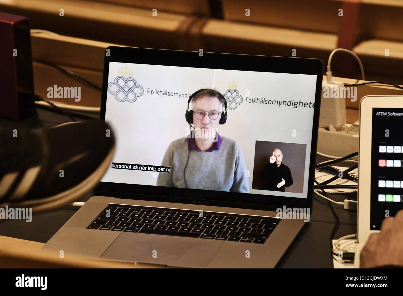 Anders Tegnell, épidémiologiste d'État de l'Agence de la santé publique de Suède, vu sur un écran d'ordinateur portable lors d'une conférence de presse numérique mettant à jour la situation de la pandémie du coronavirus (Covid-19), à Stockholm, en Suède, le 05 janvier 2020. Photo Janerik Henriksson / TT / code 10010 *** SUÈDE OUT *** Banque D'Images