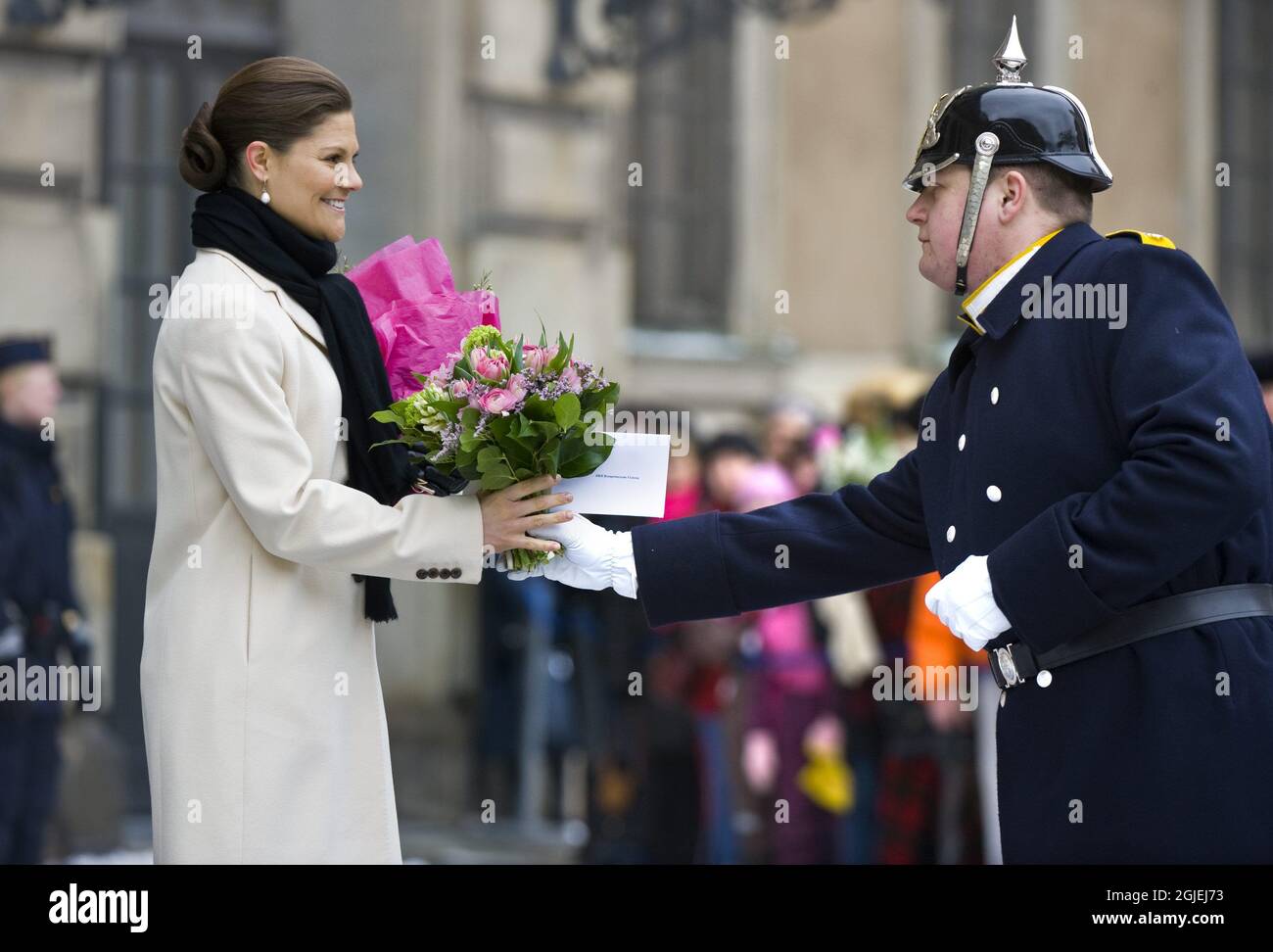 La princesse de la Couronne Victoria de Suède lors de la célébration de la Journée du nom de la princesse de la Couronne Victoria au jardin du Palais Royal à Stockholm, en Suède, Banque D'Images