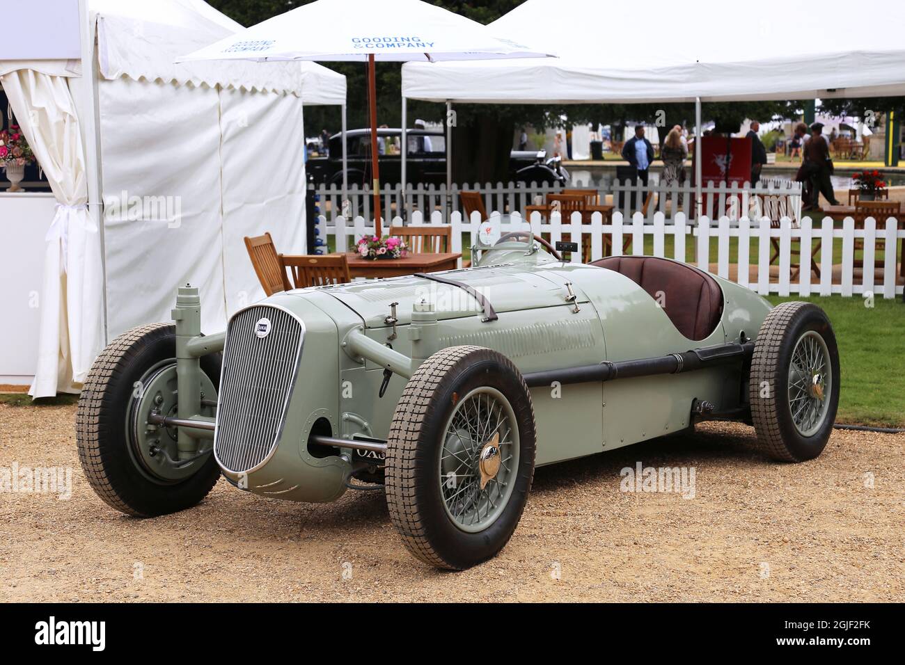 Lancia Dilambda 232 (1933), Concours of Elegance 2021, Hampton court Palace, Londres, Royaume-Uni, Europe Banque D'Images