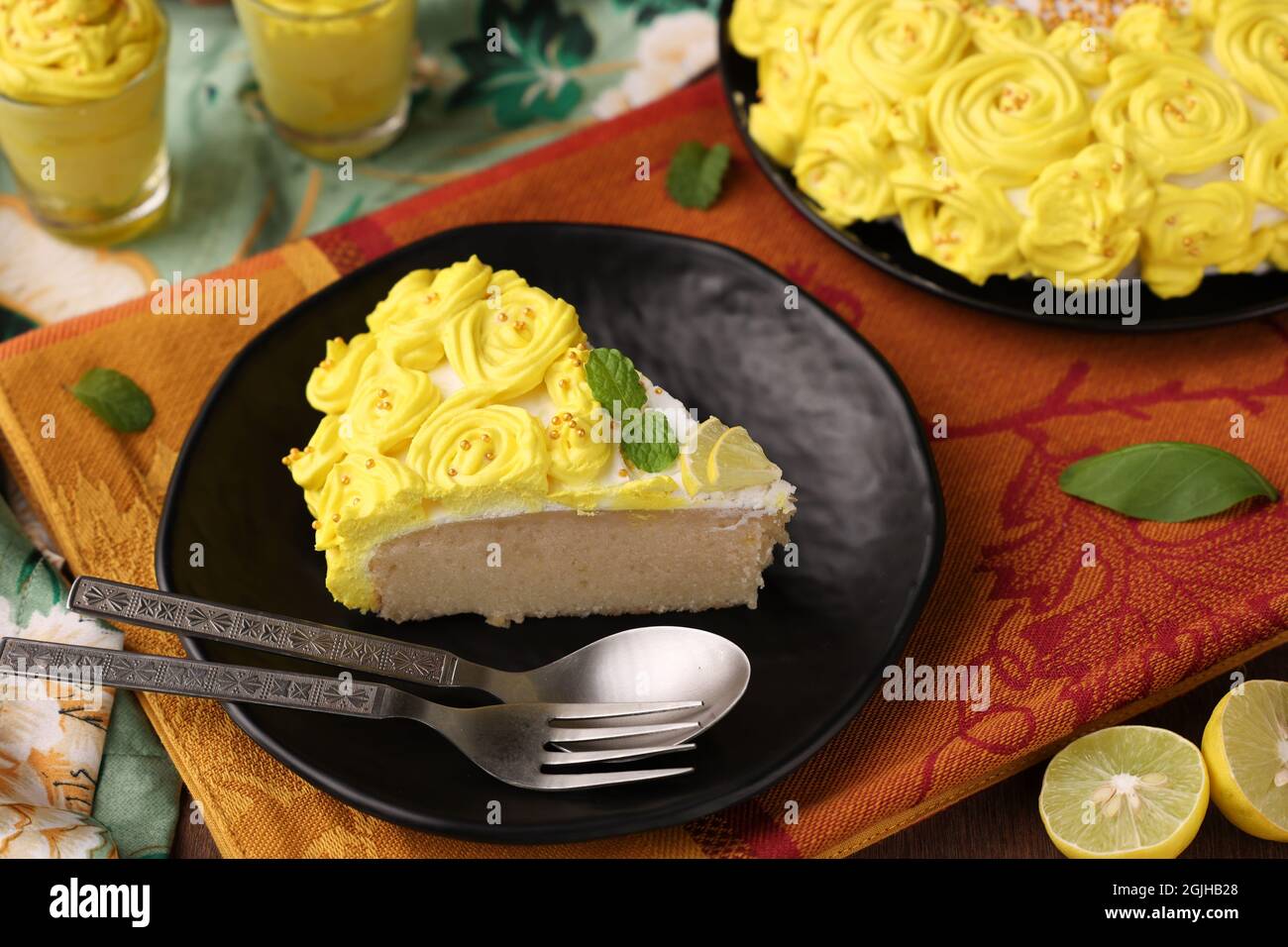 Gateau De Citron Maison Fait Maison Eponge Citron Gateau De Noel Boulangerie Kerala Inde Sri Lanka Pour Anniversaire Special Anniversaire Gateau Patisserie Avec Citron Photo Stock Alamy