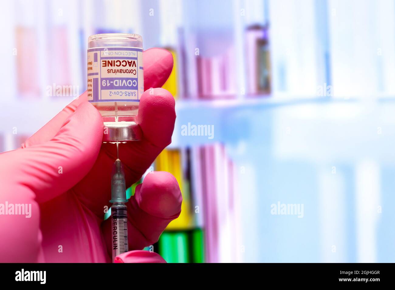 Vaccin Covid contre le coronavirus ou concept de traitement médical Covid-19. Banque D'Images