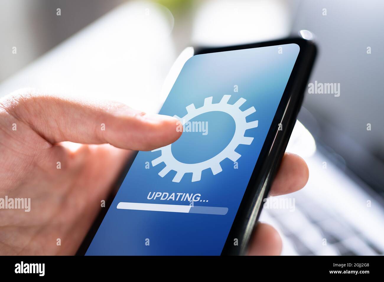 Mise à jour en ligne du smartphone. Progression de la mise à niveau du logiciel Banque D'Images