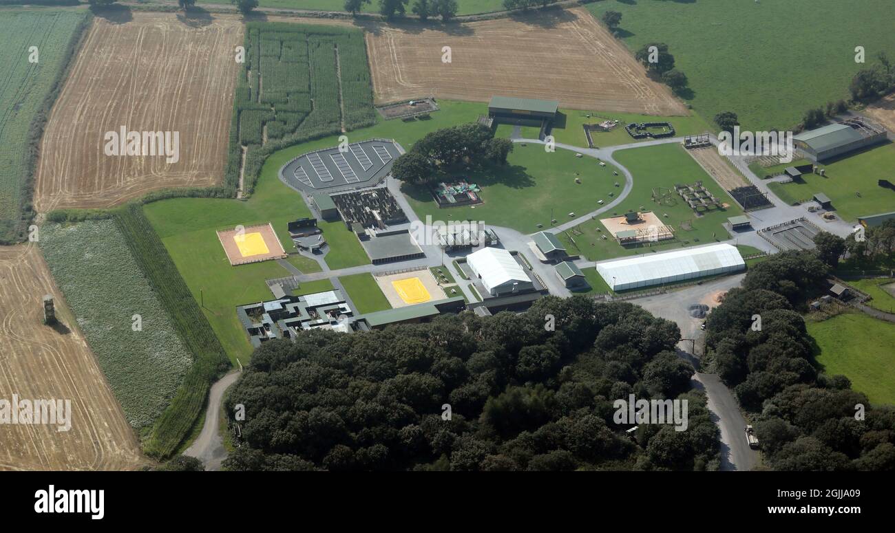 Vue aérienne de la ferme d'aventure Apple Jacks, centre d'attractions pour enfants près de Warrington Banque D'Images