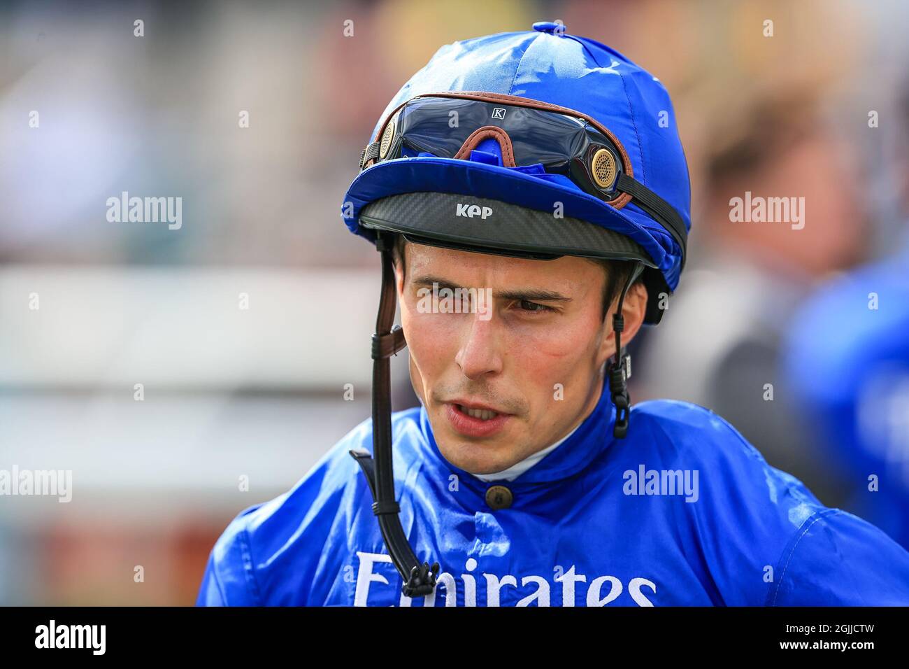 No 8 Noble Truth criblé par William Buick remporte les enjeux de Cazoo Flying Scotsman dans le cercle des gagnants, le 9/10/2021. (Photo de Mark Cosgrove/News Images/Sipa USA) crédit: SIPA USA/Alay Live News Banque D'Images