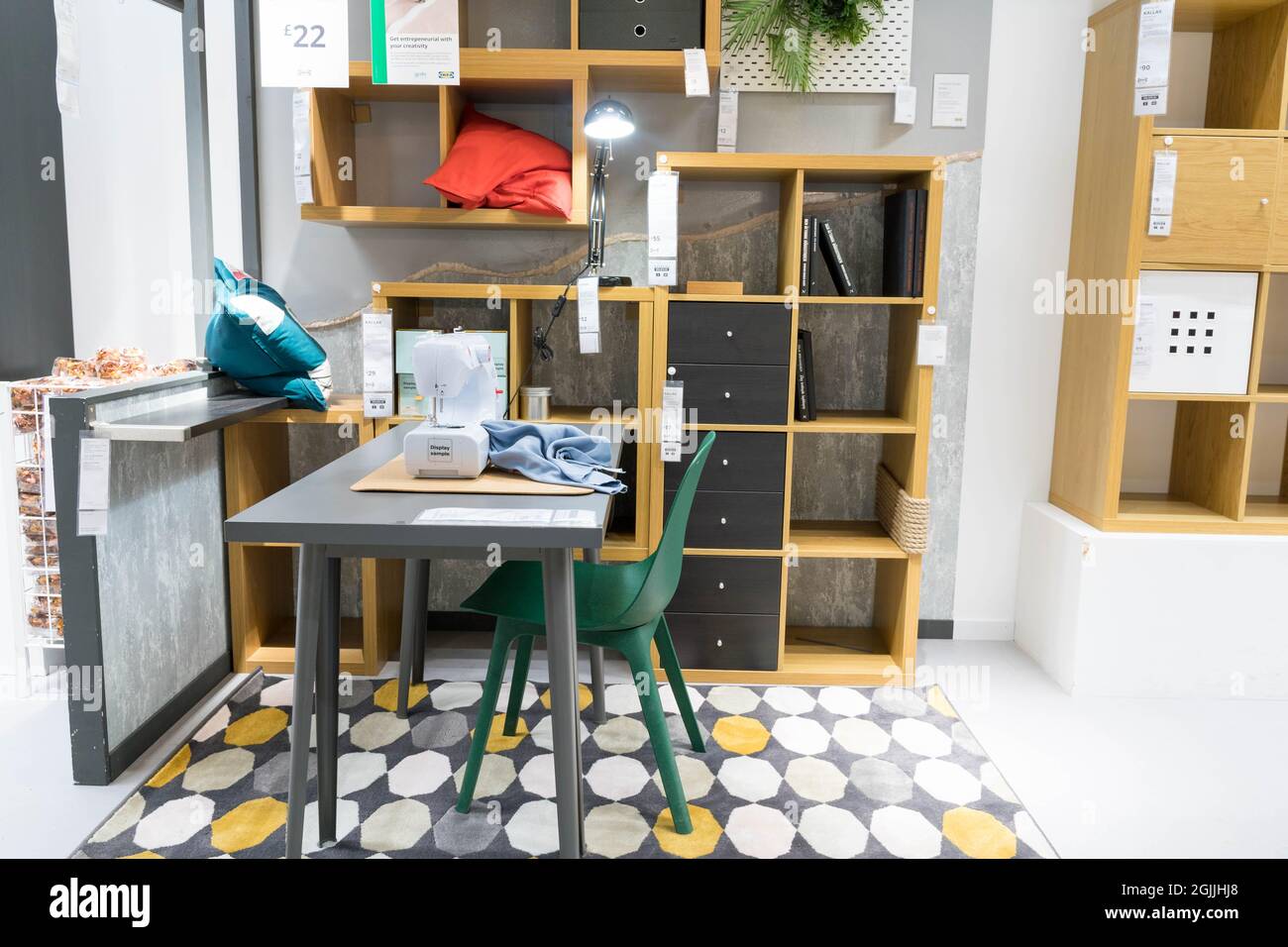 ÉTAGÈRE KALLAX Ikea Angleterre Photo Stock - Alamy