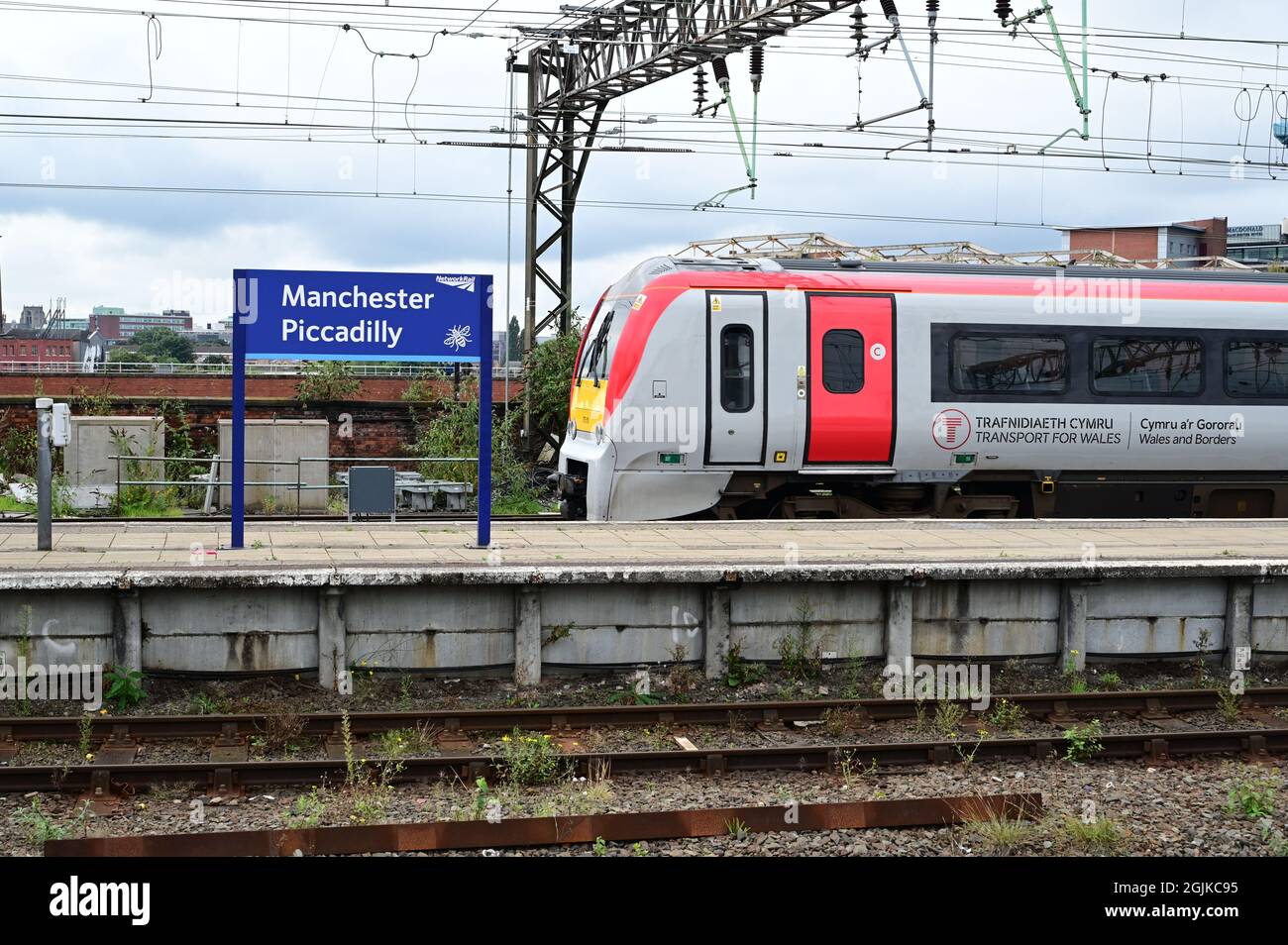 La British Rail Class 175 Coradia 1000 quitte Manchester Piccadilly. Banque D'Images