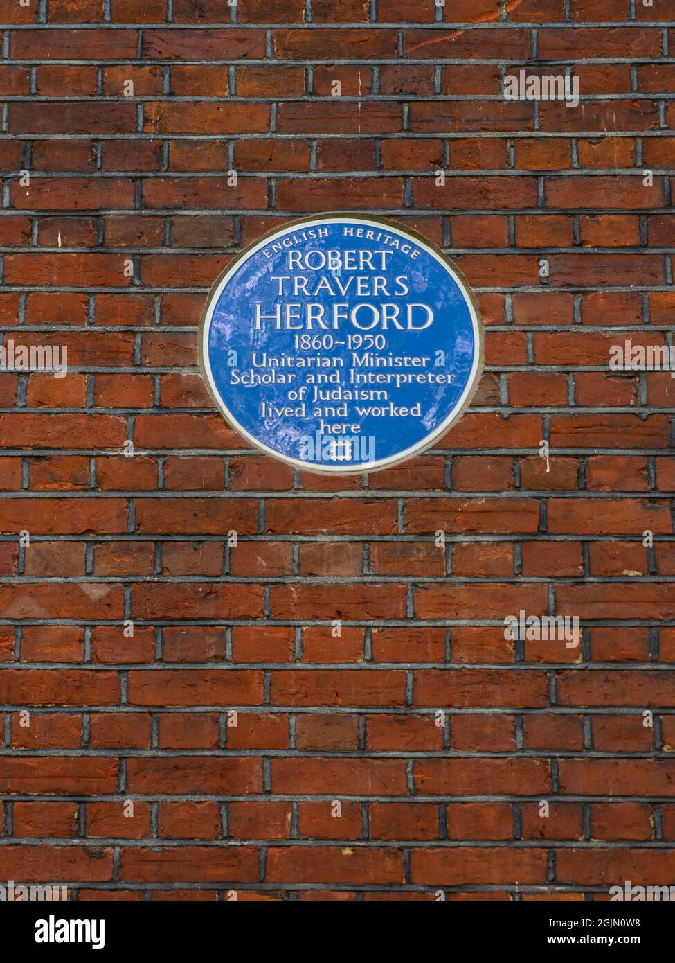 Robert travers plaque bleue Herford - ROBERT TRAVERS HERFORD 1860-1950 le ministre unitaire Scholar et interprète du judaïsme a vécu et travaillé ici Banque D'Images