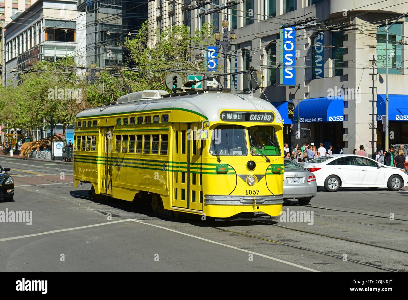 F Line Antique Pcc Tramway No 1057 Cincinnati Ohio Sur Market Street A Stockton Street Ville De San Francisco Californie Ca Etats Unis Photo Stock Alamy