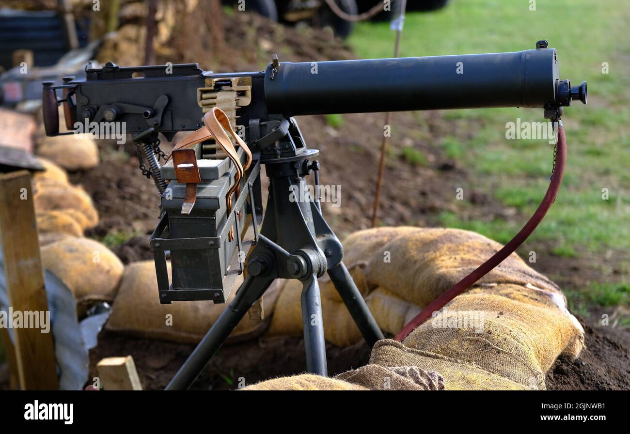 La Vickers est une arme à feu à courroie entièrement automatique qui est tirée d'un boulon fermé. Banque D'Images