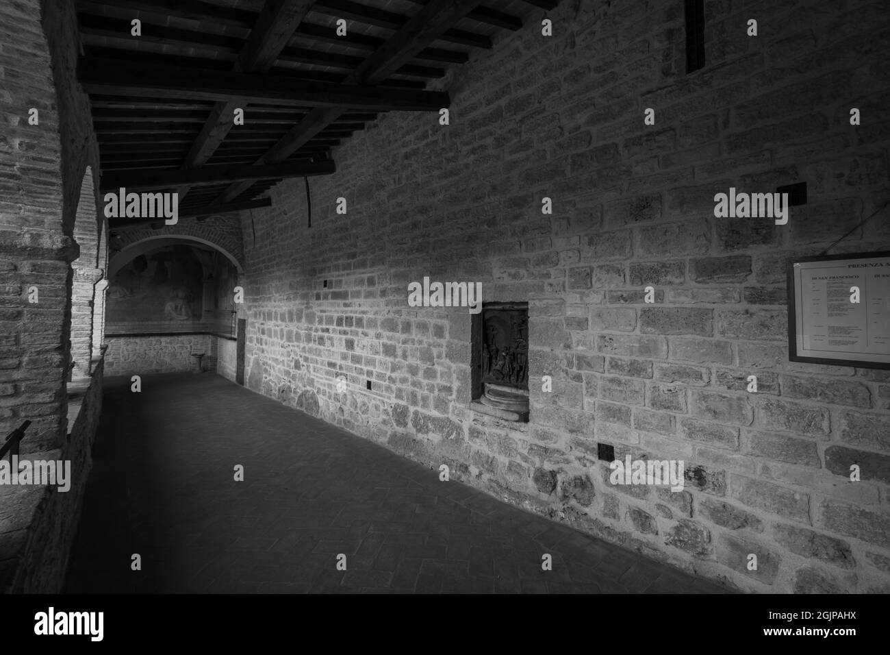 Assise, église de San Damiano. L'église de San Damiano, est l'endroit où Saint Clare est mort et où Saint François a trouvé la conversion. Banque D'Images