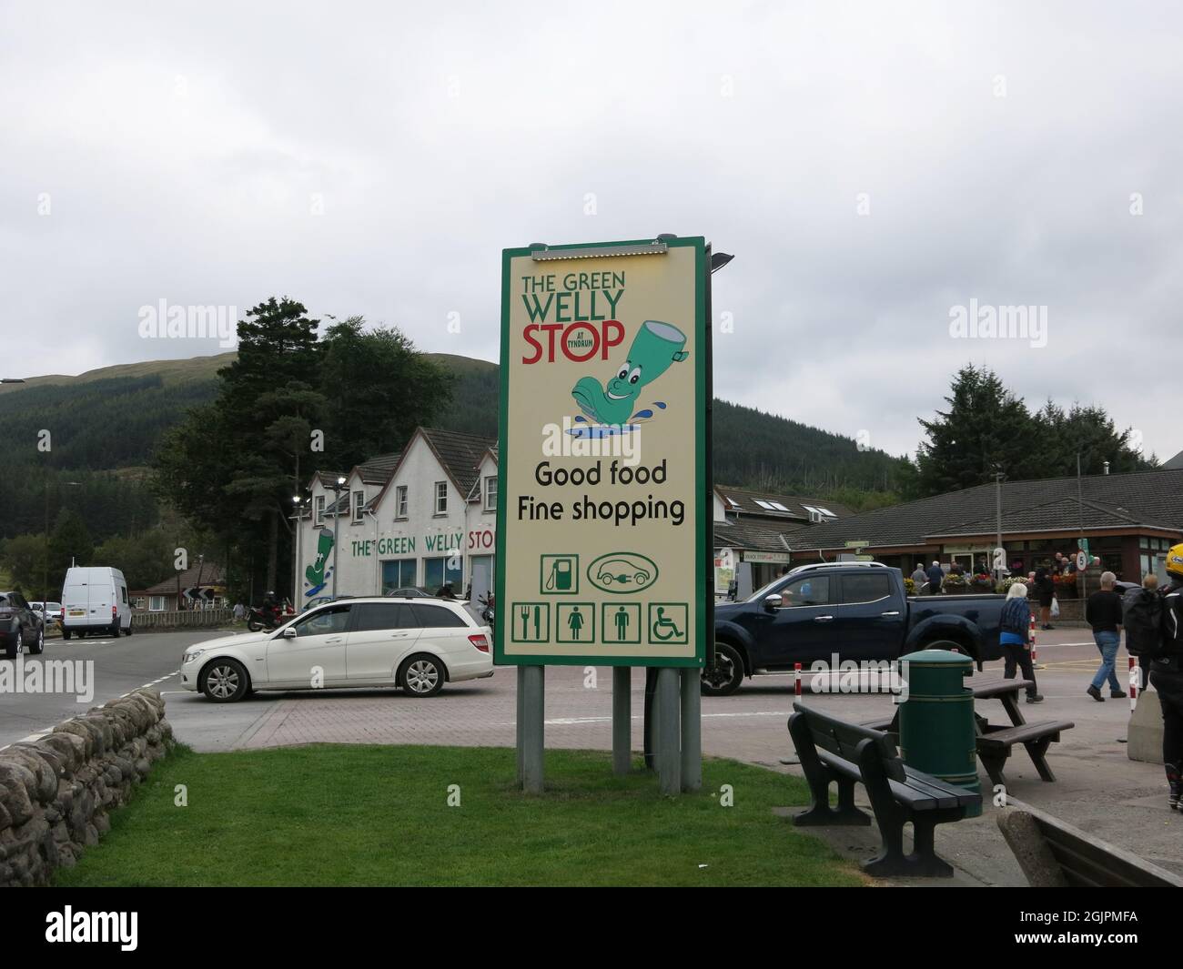 L'arrêt Green Welly Stop sur l'A82 près de Crianlarich est presque devenu une destination touristique en soi avec de la nourriture écossaise et des cadeaux pour les voyageurs. Banque D'Images