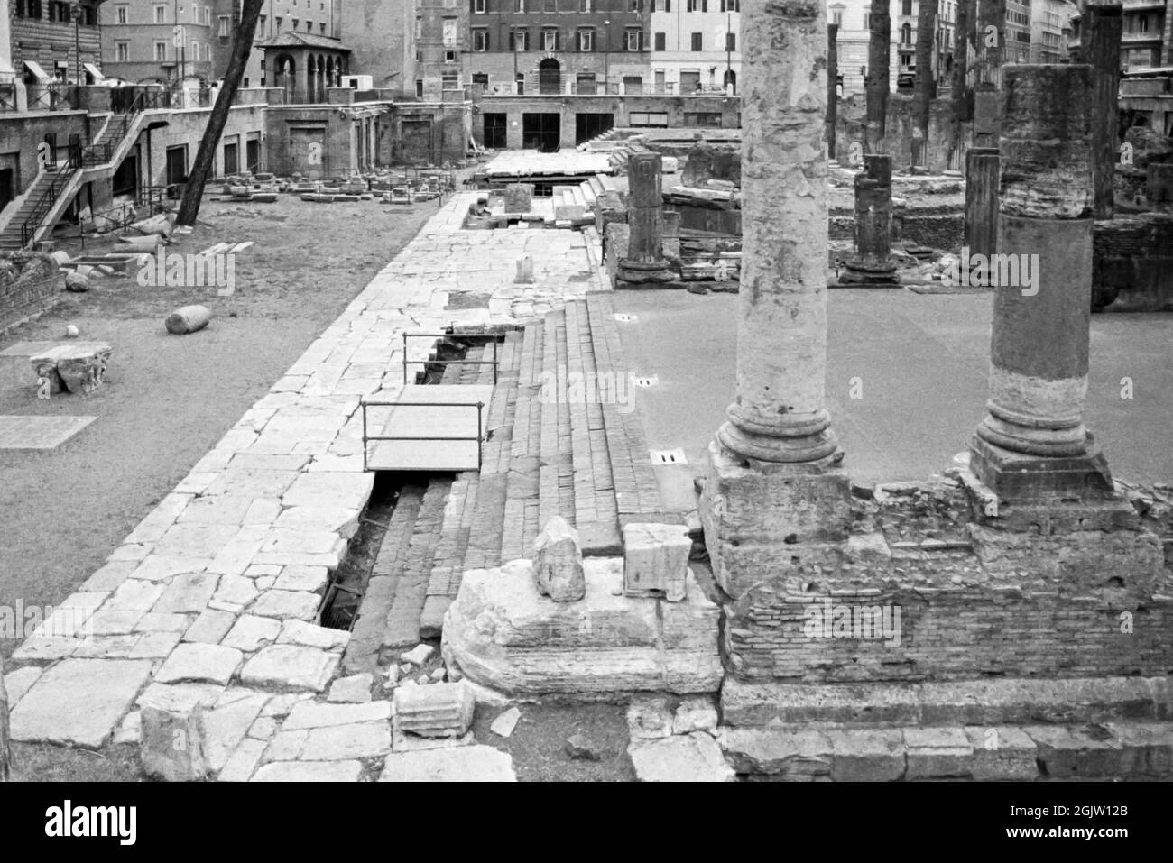 La vue de la Curie de Pompey à Rome, tourné avec la technique du film analogique Banque D'Images