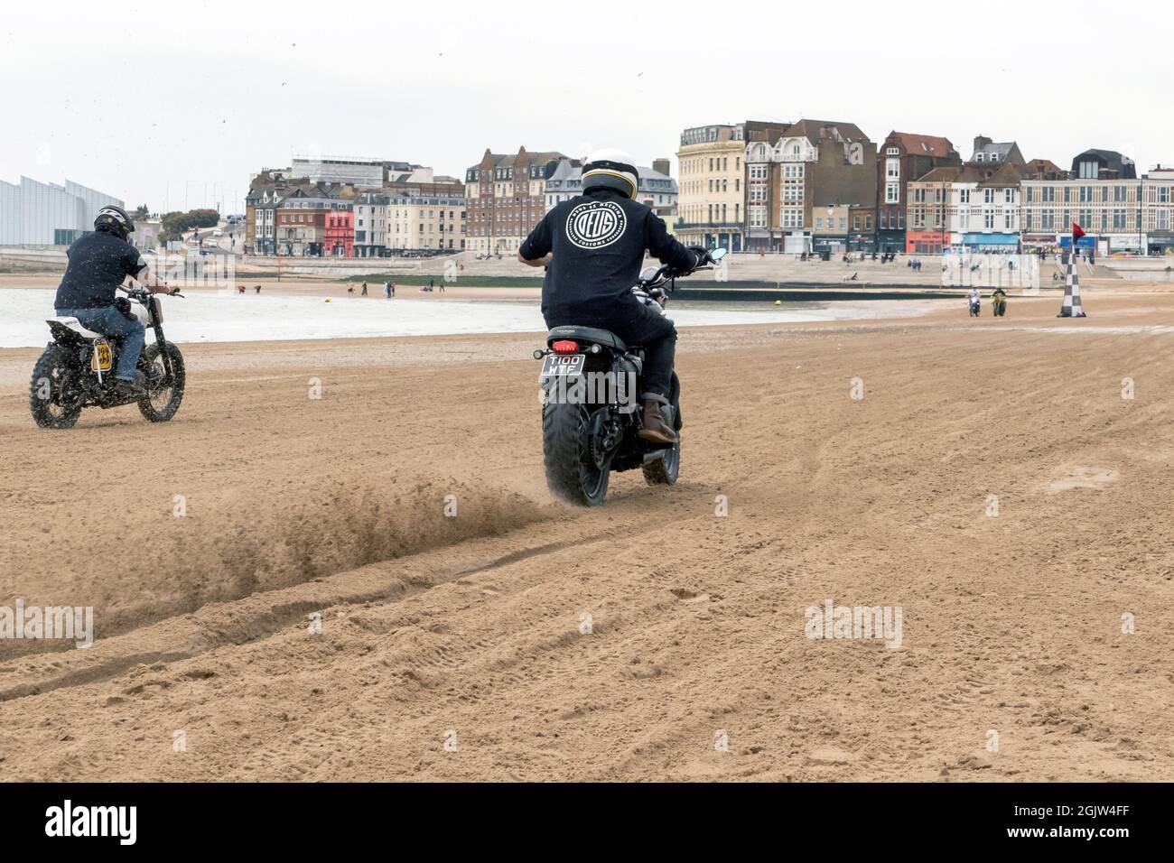 The Mile Beach Race 2021. Course de moto Sprint sur Margate Sands Beach Thanet Kent Royaume-Uni Banque D'Images