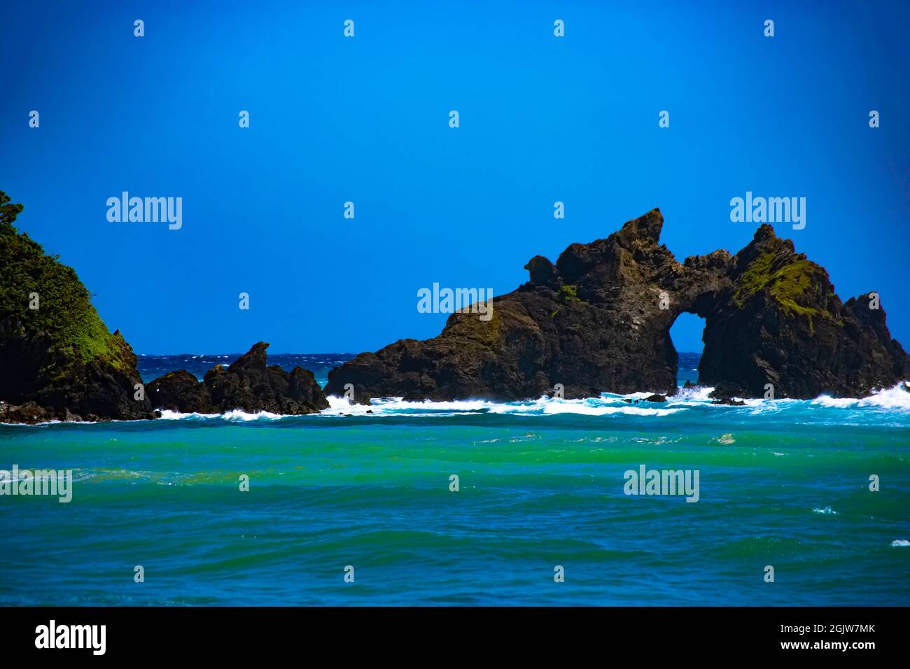 Falaise de Turusu dans l'océan bleu à Amami oshima Kagoshima Banque D'Images