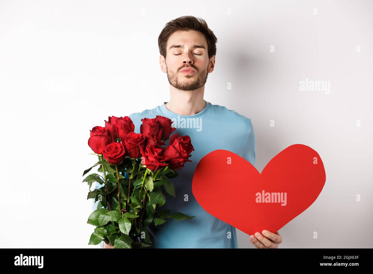 Gros Bisous Dit Par Un Homme Gros bisou gay Banque de photographies et d'images à haute résolution -  Alamy
