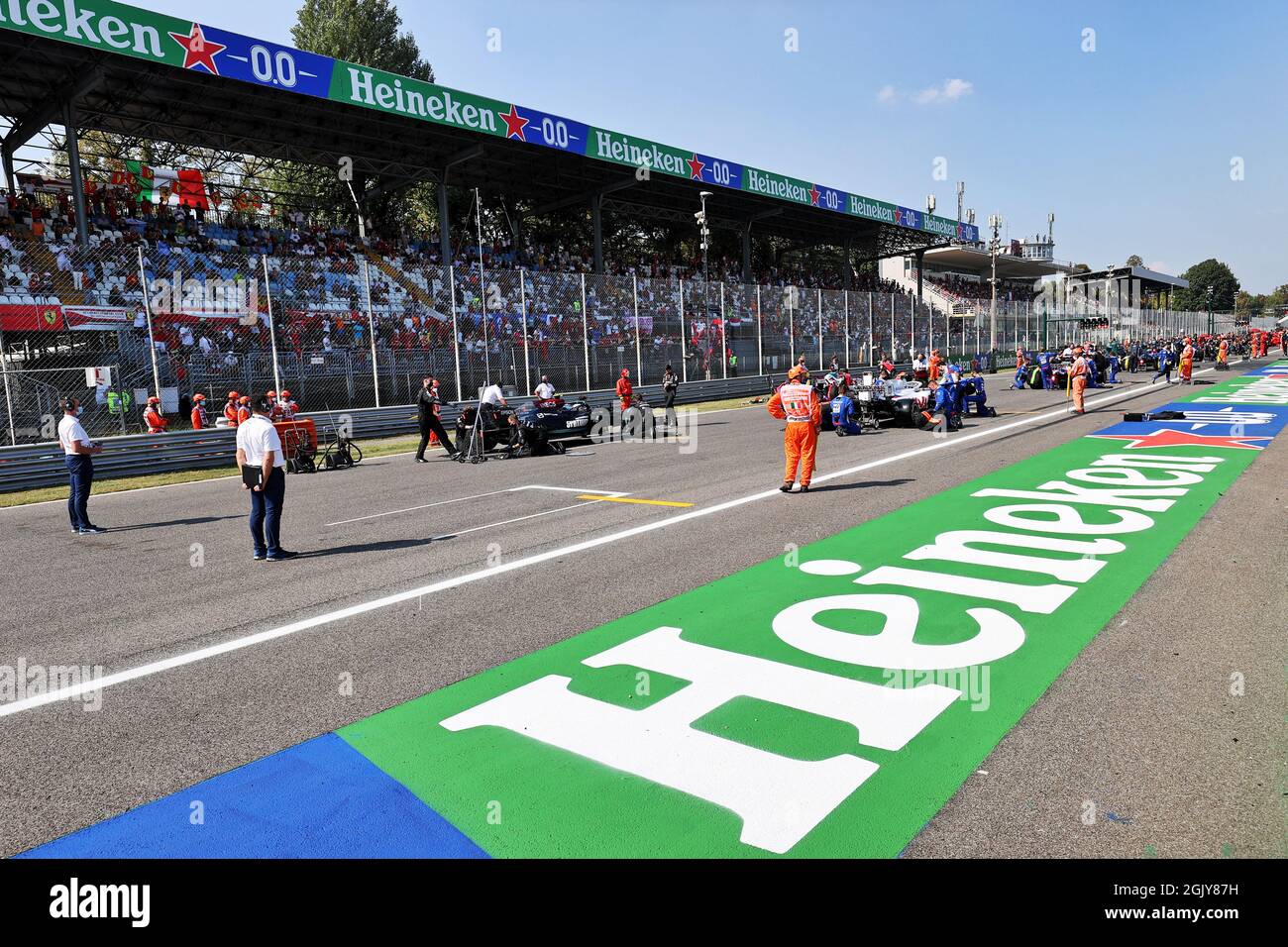 Monza, Italie. 12 septembre 2021. La grille avant le début de la course. Grand Prix d'Italie, dimanche 12 septembre 2021. Monza Italie. Crédit : James Moy/Alay Live News Banque D'Images