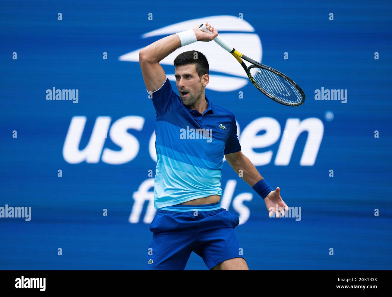 New York, Etats-Unis, 12 septembre 2021 Novak Djokovic (SRB) en action pendant la finale masculine contre Daniil Medvedev (RUS) le jour 14 à l'US Open 2021. Crédit: Susan Mullane crédit: Susan Mullane/Alay Live News Banque D'Images