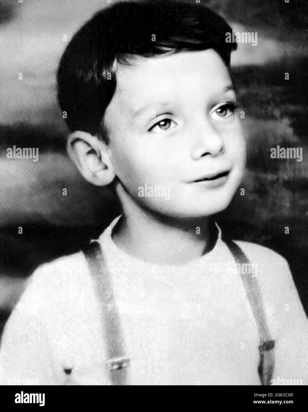 1949 c. , New York , Etats-Unis : le célèbre chanteur américain , compositeur et producteur BARRY MANILOW ( né le 17 juin 1943 ) quand était un jeune garçon de 6 ans . Photographe inconnu. - HISTOIRE - FOTO STORICHE - Personalità da bambino Bambini da giovane - personnalités quand était jeune - FANTAZIA - ENFANCE - BAMBINO - BAMBINI - ENFANTS - ENFANT - MUSIQUE POP - MUSICA - cantante - COMPORE - ATTORE - ACTEUR - ARCHIVIO GBB Banque D'Images