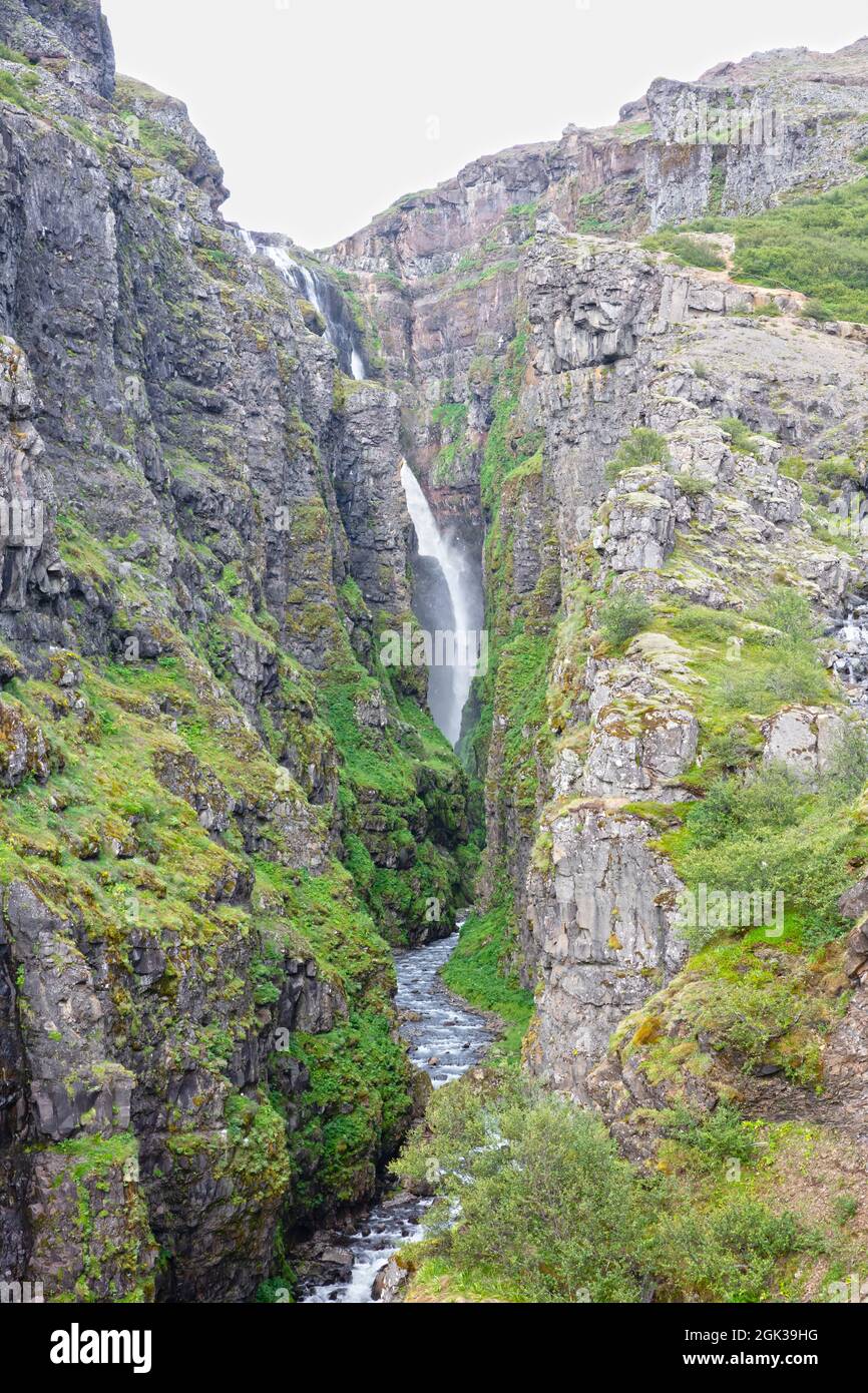 Glymur est la plus haute des cascades islandaises - il est situé à l'ouest de l'île Banque D'Images