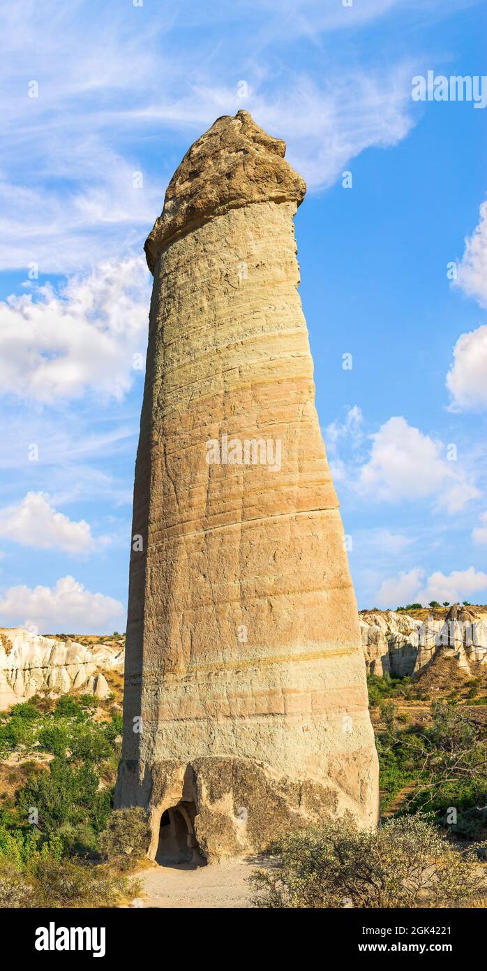 Montagne conique unique dans la vallée de l'Amour, Cappadoce Banque D'Images