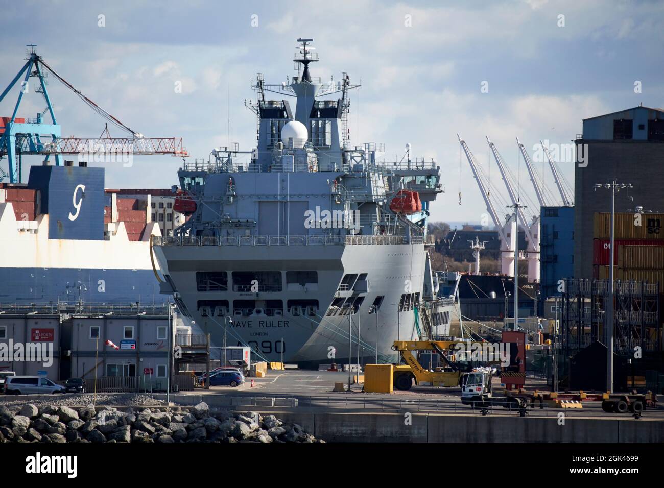 rfa wave rule a390 royal fleet auxiliaire de classe wave fast fleet amarré à quai seaforth liverpool angleterre royaume-uni Banque D'Images