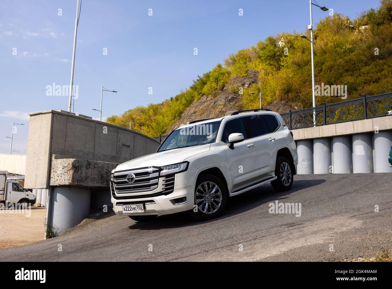 UFA, Russie. 6 août 2021 voiture noire de la marque japonaise Toyota Land  Cruiser 300 Premium . Vus, 4x4. Voiture fiable et belle Photo Stock - Alamy