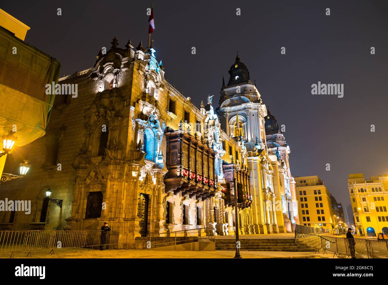 Cathédrale de Lima au Pérou la nuit Banque D'Images