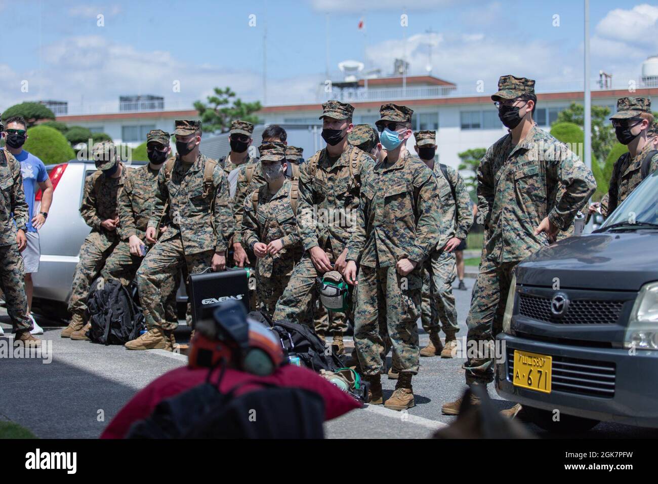 Les Marines des États-Unis attendent des affectations de chambre à leur retour à la Marine corps Air Station Iwakuni, Japon, le 28 août 2021. Les Marines affectés à l'escadron ont été déployées avec la 31e unité expéditionnaire maritime à l'appui de l'exercice Talisman Sabre. Cet exercice semestriel est la plus importante activité d'entraînement mixte bilatérale entre la Force de défense australienne et l'armée américaine. Banque D'Images