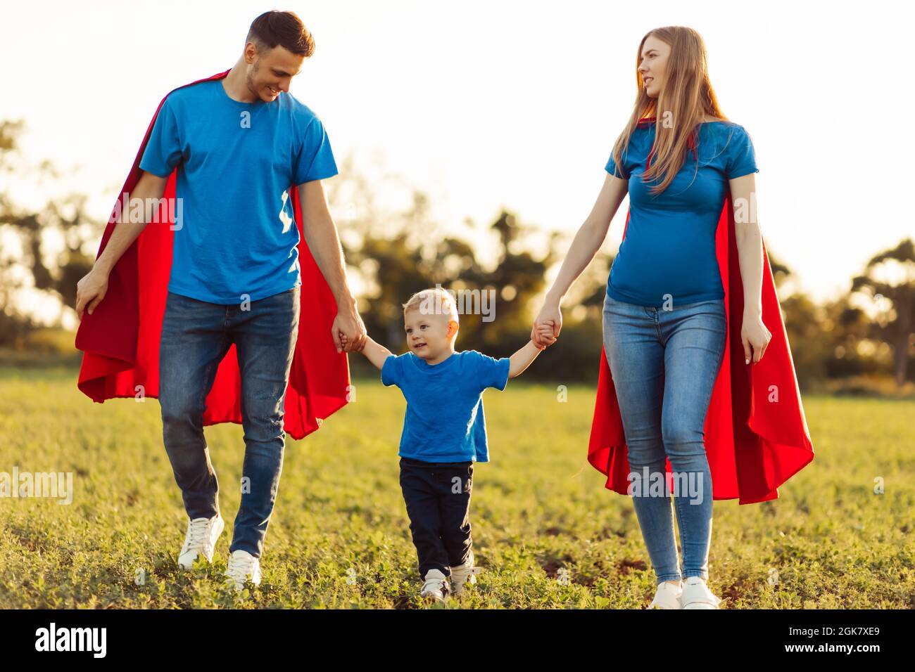Superhero family Banque de photographies et d’images à haute résolution