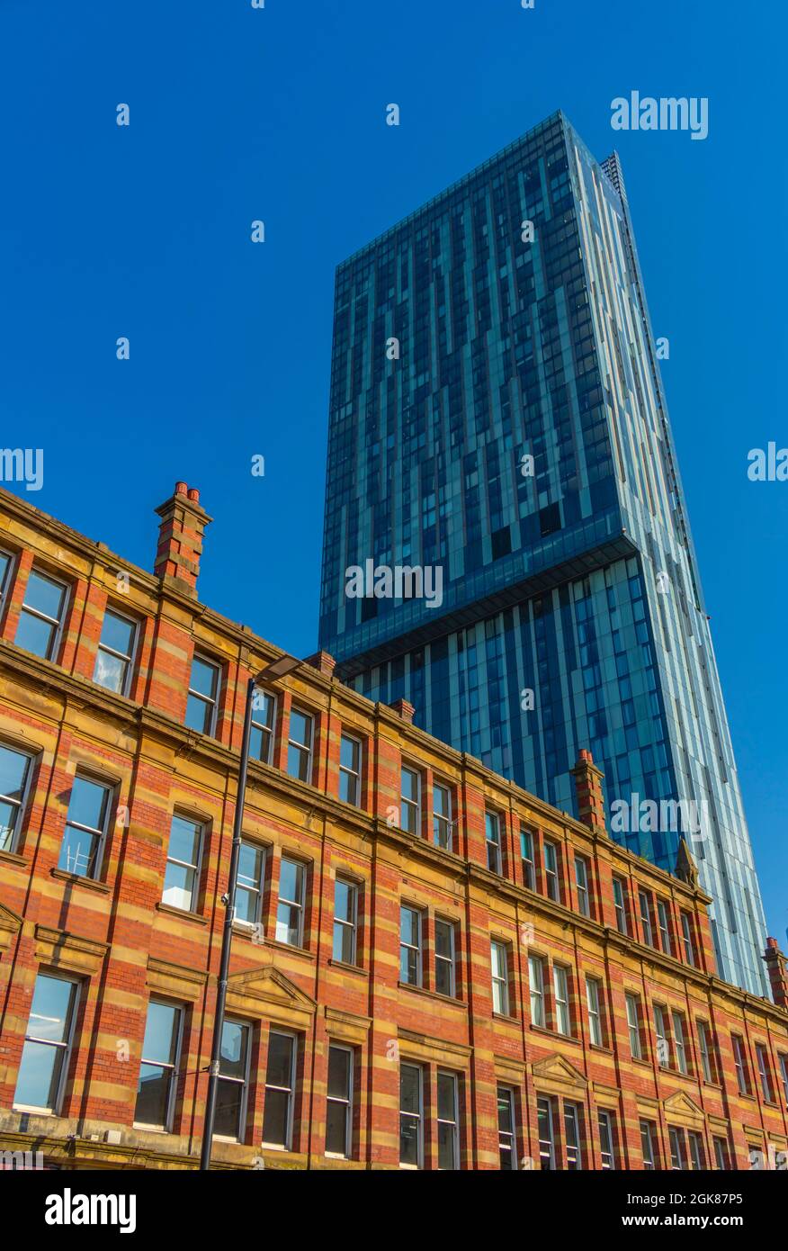 Vue de 301 Deansgate et architecture traditionnelle sur Deansgate, Manchester, Angleterre, Royaume-Uni, Europe Banque D'Images