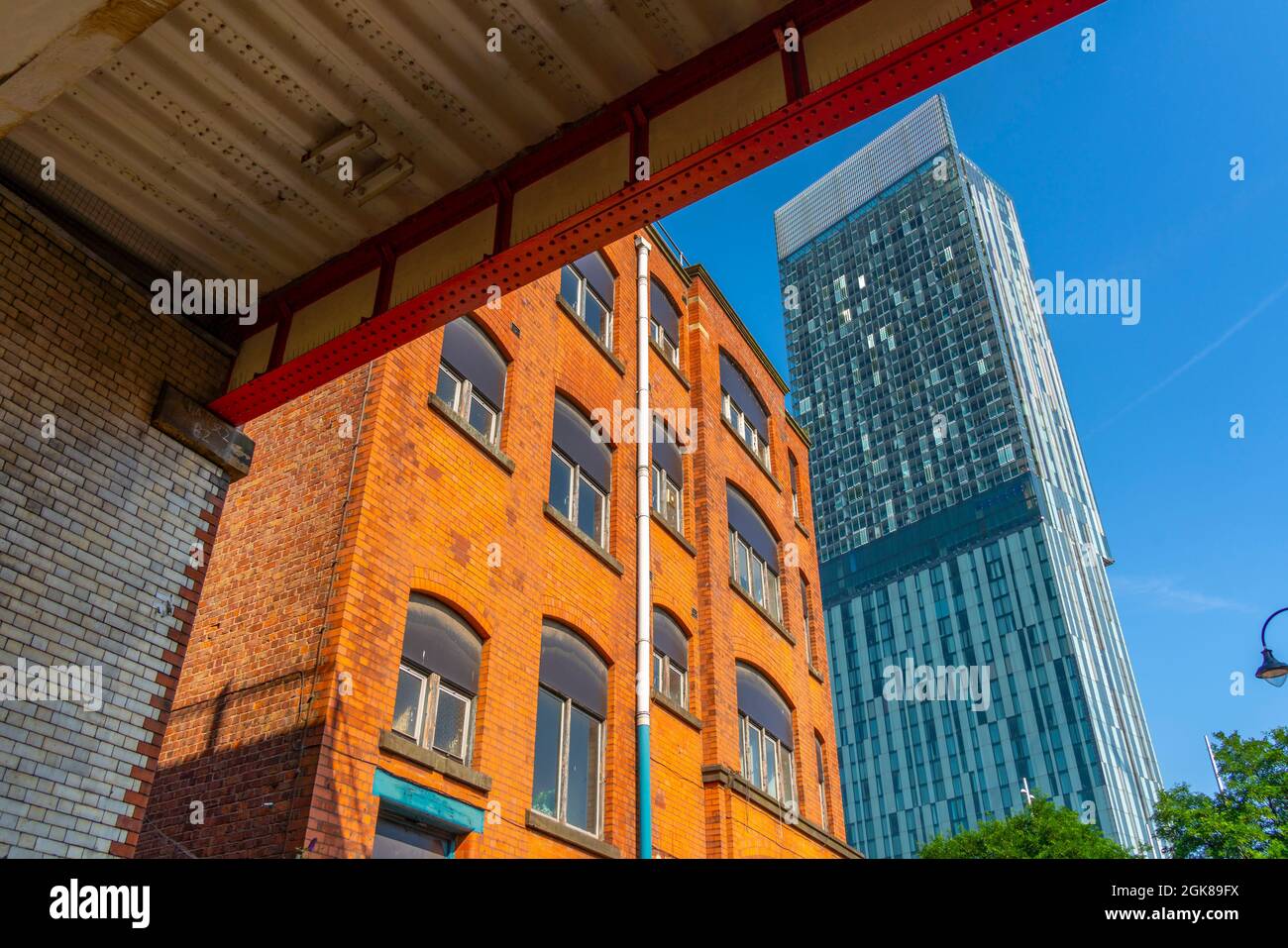 Vue sur l'architecture ancienne et nouvelle dont 301 Deansgate , Manchester, Lancashire, Angleterre, Royaume-Uni, Europe Banque D'Images