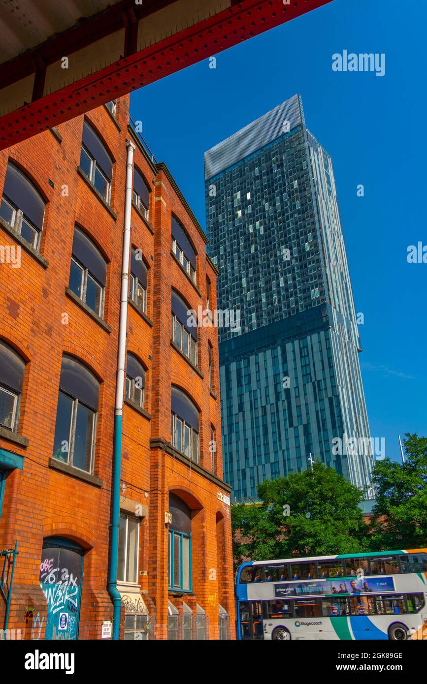 Vue sur l'architecture ancienne et nouvelle dont 301 Deansgate , Manchester, Lancashire, Angleterre, Royaume-Uni, Europe Banque D'Images