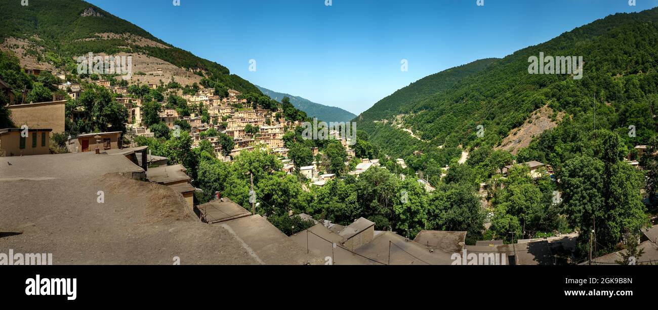 Masuleh , aussi Romanisé comme Masoleh et Masouleh est un village dans le district de Sardar e Jangal, dans le comté de Fuman, province de Gilan, Iran. La cour du Banque D'Images