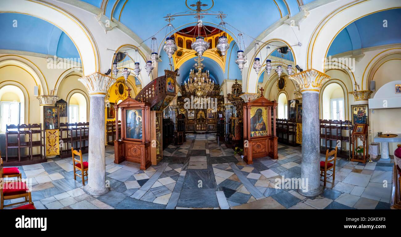 Intérieur, peinture sur autel et plafond, Église orthodoxe grecque cycladique, Monastère Panagia Tourliani, Ano Mera, Mykonos, Cyclades, Grèce Banque D'Images