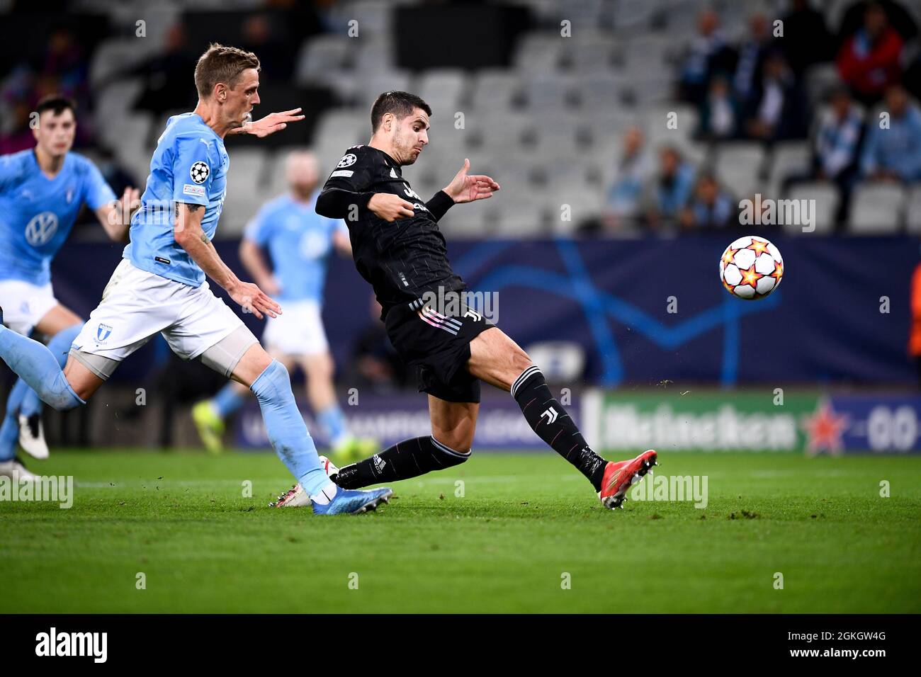 Malmö, Suède. 14 septembre 2021. Alvaro Morata du FC Juventus marque un but lors du match de football de la Ligue des champions de l'UEFA entre Malmo FF et le FC Juventus. Credit: Nicolò Campo/Alay Live News Banque D'Images