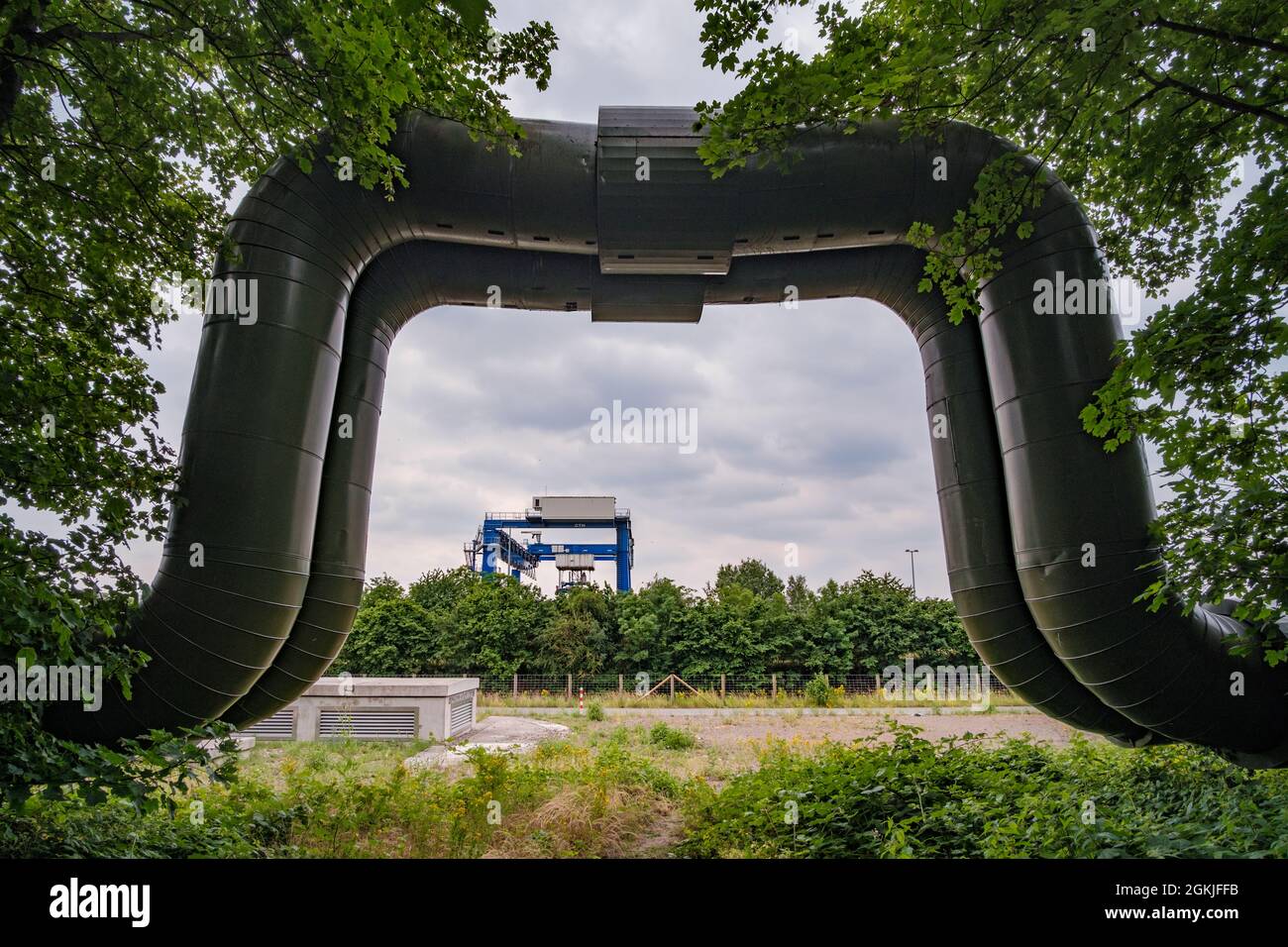 CONDUITES de chauffage du quartier DE STEAG avec le port de Herne West en Allemagne Banque D'Images